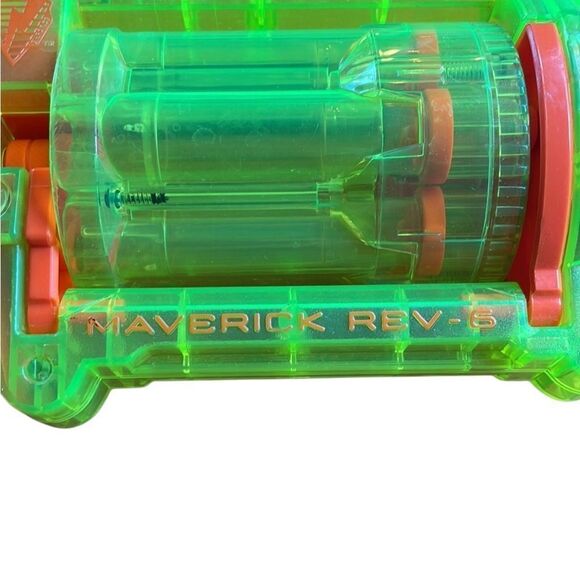 Vintage 2004 Nerf Maverick Rev-6 Neon Clear Green Toy Blaster Revolver Pistol - Picture 3 of 4